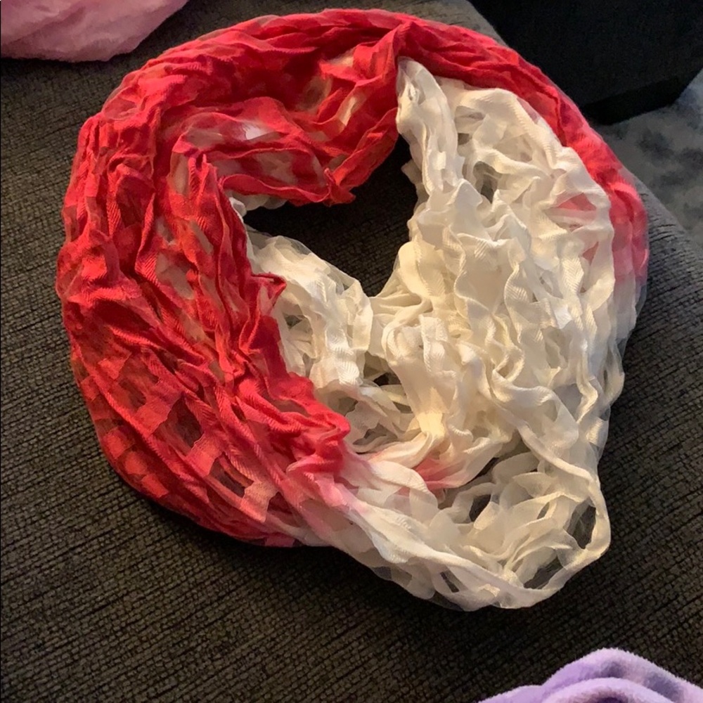 Infinity scarf
